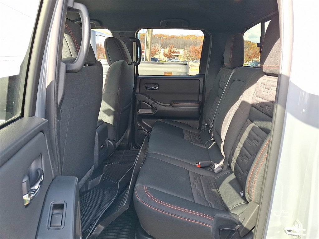 2023 Nissan Frontier PRO-4X 4X4