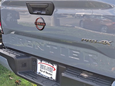 2023 Nissan Frontier PRO-4X 4X4