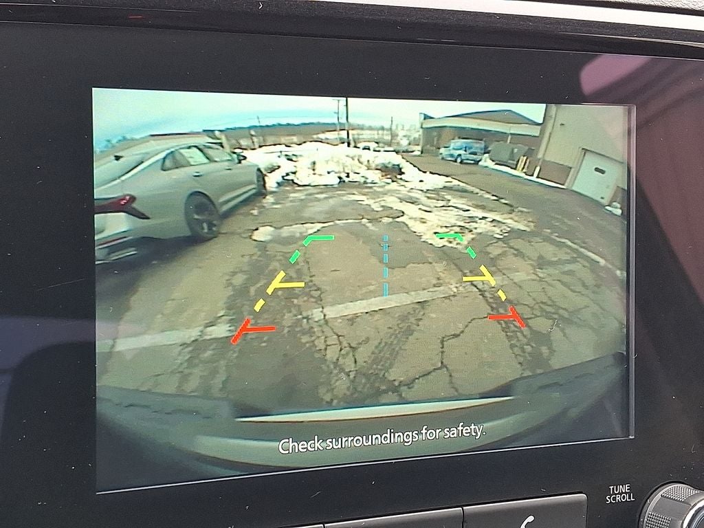 2023 Nissan Frontier SV