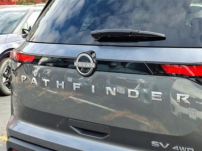 2022 Nissan Pathfinder SV