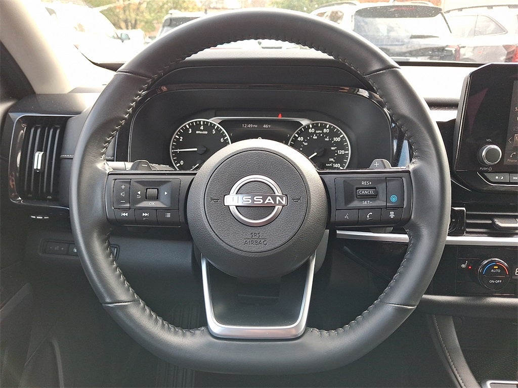 2022 Nissan Pathfinder SV