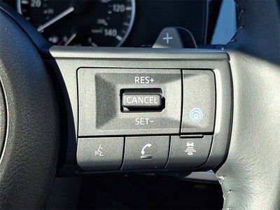 2024 Nissan Pathfinder SV 4WD