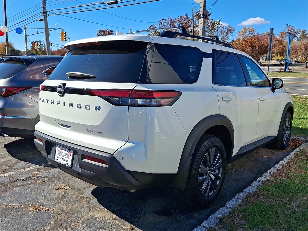 2024 Nissan Pathfinder SV 4WD
