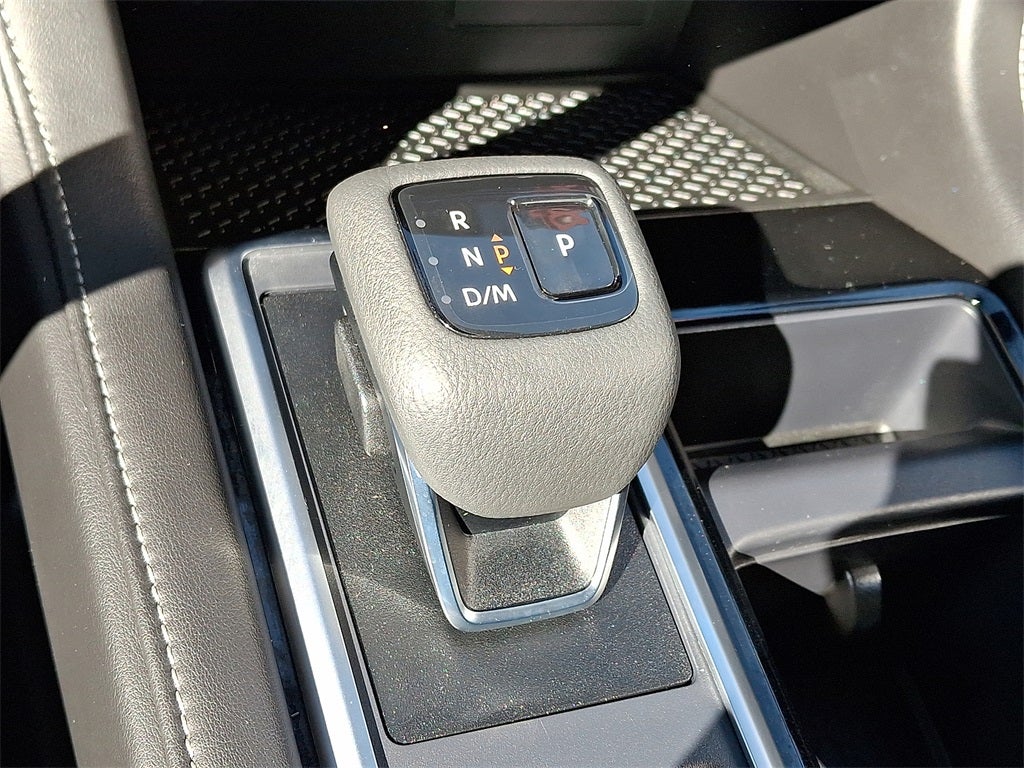 2024 Nissan Pathfinder SV 4WD