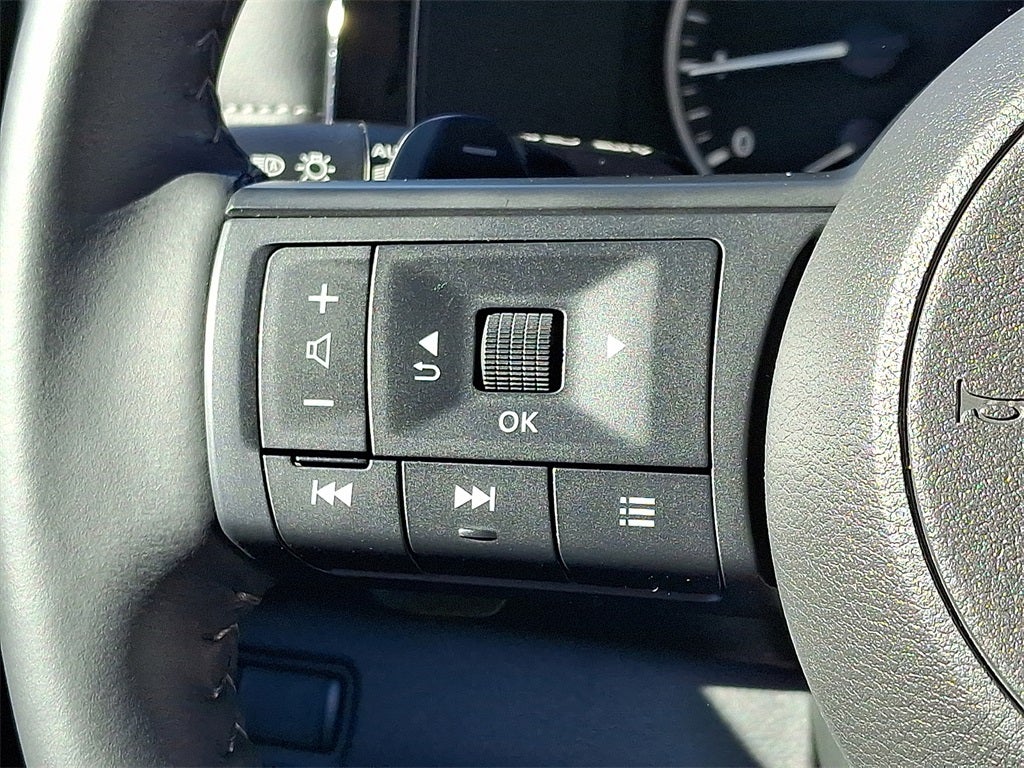 2024 Nissan Pathfinder SV 4WD