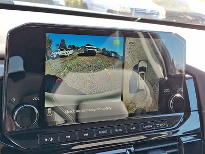 2024 Nissan Pathfinder SL 4WD