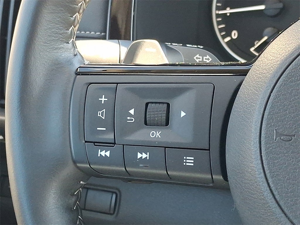 2024 Nissan Pathfinder SL 4WD