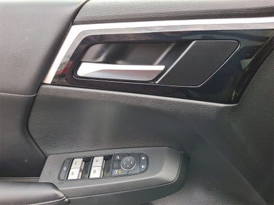 2022 Mitsubishi Outlander Black Edition AWD