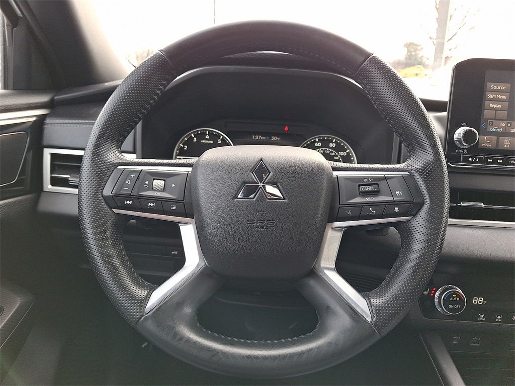 2022 Mitsubishi Outlander Black Edition AWD