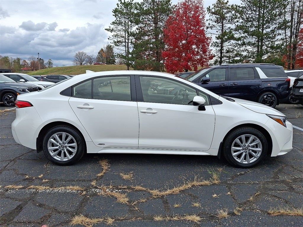 2024 Toyota Corolla Hybrid LE